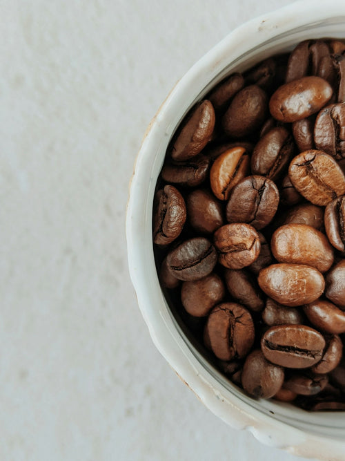 Finca Las Flores Kaffeebohnen in Schüssel